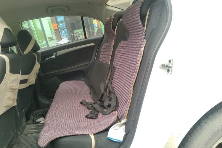 Used Roewe 350 2014 1.5L Automatic Xunyue Version Left Rear Seat