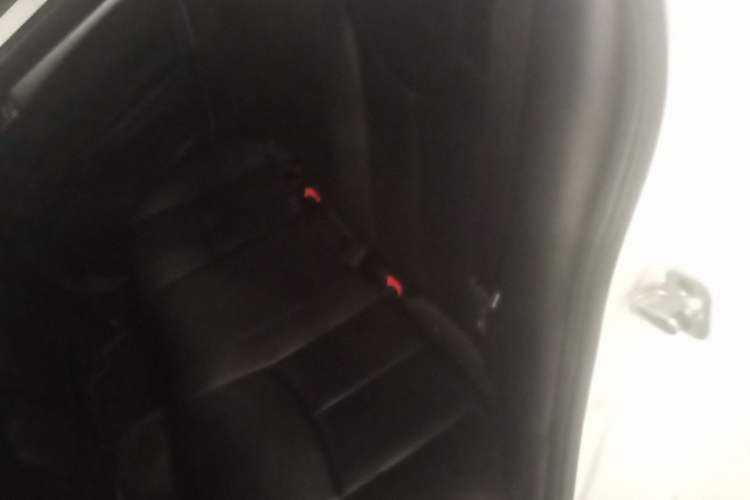 Used Roewe 350 2014 1.5L Automatic Xunda Edition Left Rear Seat