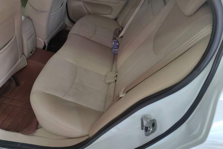 Used Roewe 350 2014 1.5L Automatic Xunyue Version Left Rear Seat