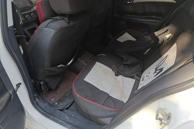 Used Roewe 350 2014 1.5L Manual Xunchi Edition Left Rear Seat