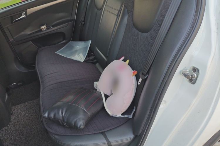 Used Roewe 350 2014 1.5L Manual Swift Edition Left Rear Seat