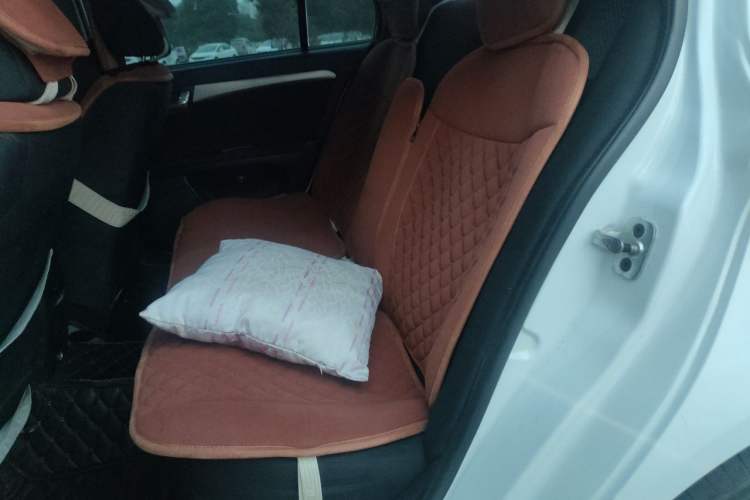 Used Roewe 350 2014 1.5L Manual Xunchi Edition Left Rear Seat