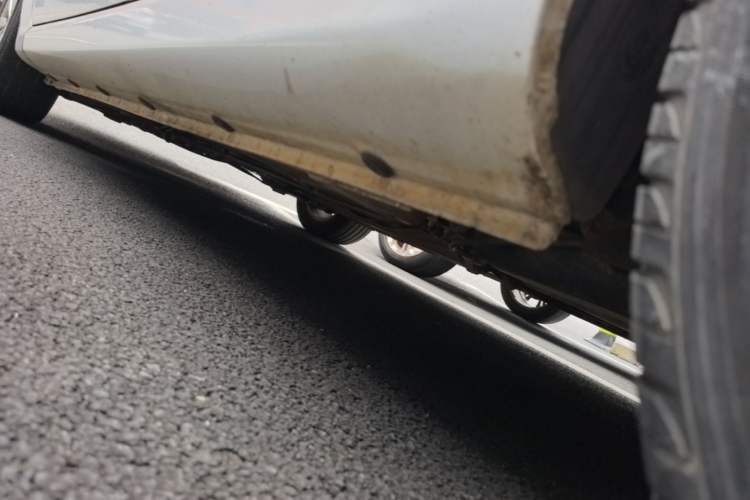 Used Roewe 350 2014 1.5L Automatic Xunda Edition Left Side Sill