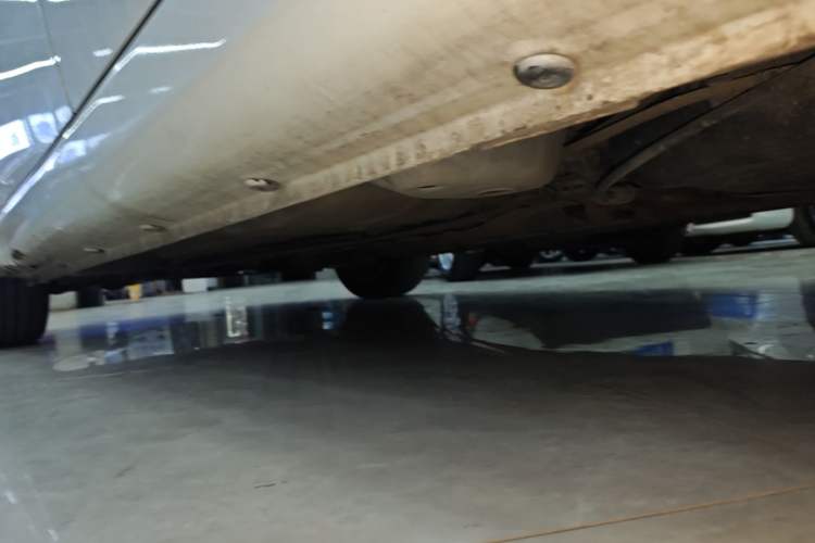 Used Roewe 350 2014 1.5L Manual Swift Edition Left Side Sill