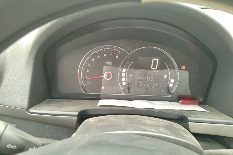 Used Roewe 350 2014 1.5L Automatic Xunyue Version Odometer Close Up