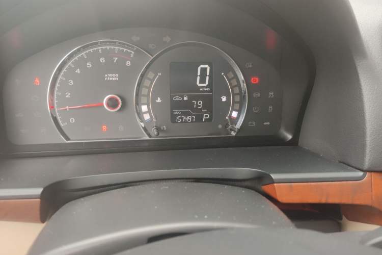 Used Roewe 350 2014 1.5L Automatic Xunyue Version Odometer Close Up