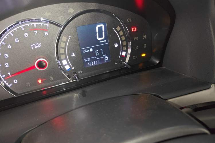 Used Roewe 350 2014 1.5L Automatic Xunda Edition Odometer Close Up
