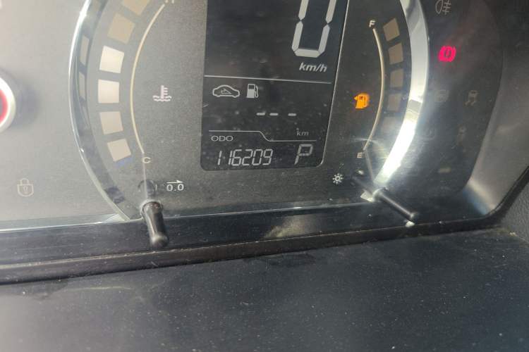 Used Roewe 350 2014 1.5L Automatic Xunyue Version Odometer Close Up