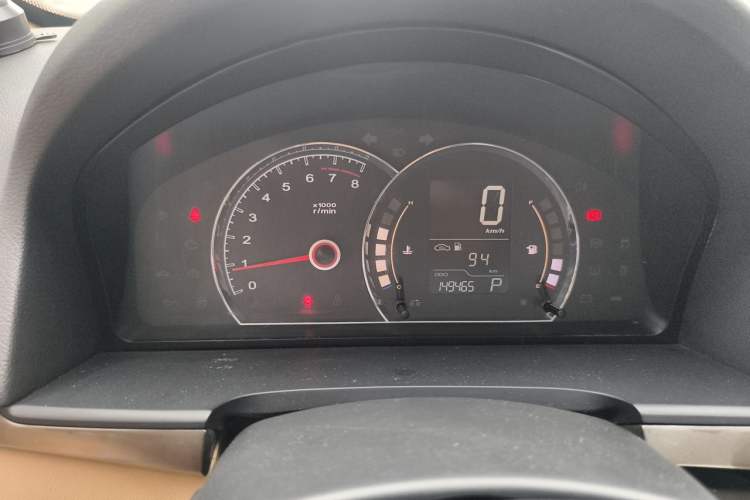 Used Roewe 350 2014 1.5L Automatic Xunda Edition Odometer Close Up