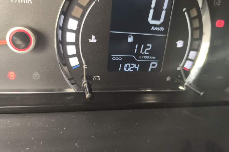 Used Roewe 350 2014 1.5L Automatic Xunyue Version Odometer Close Up
