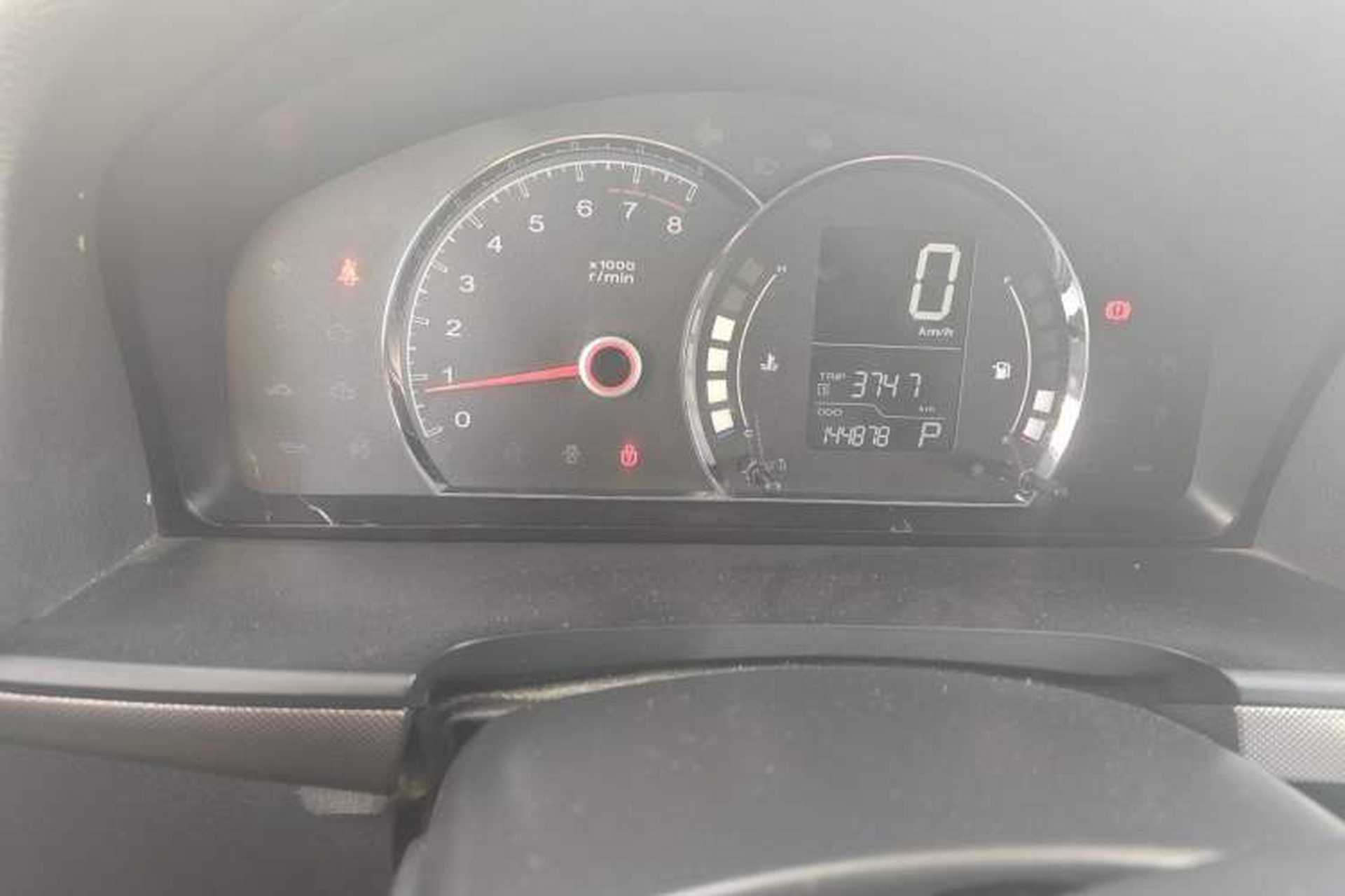 Used Roewe 350 2014 1.5L Automatic Xunyue Version Odometer Close Up