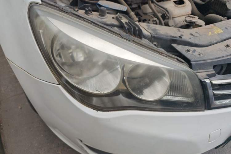 Used Roewe 350 2014 1.5L Manual Xunchi Edition Right Front Headlight
