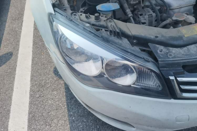 Used Roewe 350 2014 1.5L Automatic Xunyue Version Right Front Headlight