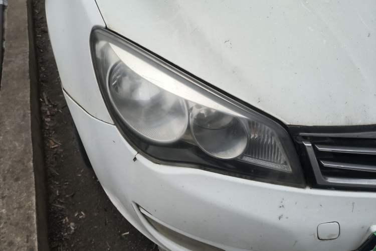 Used Roewe 350 2014 1.5L Manual Xunchi Edition Right Front Headlight