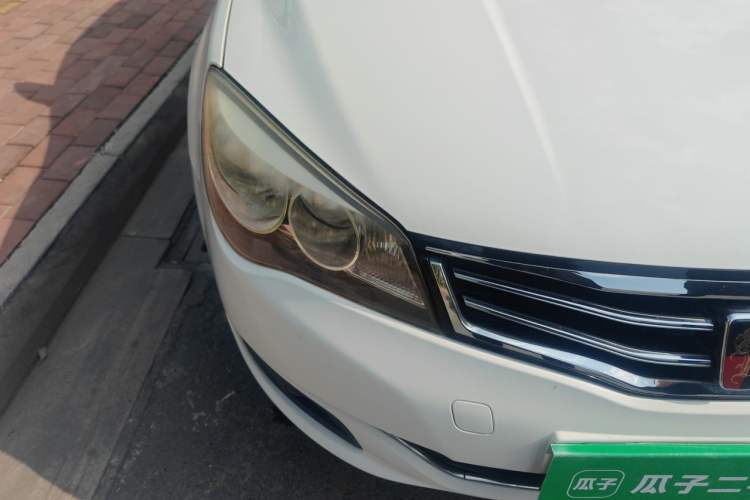 Used Roewe 350 2014 1.5L Manual Xunchi Edition Right Front Headlight
