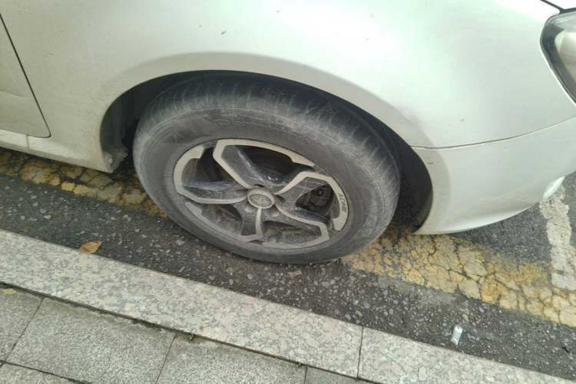 Used Roewe 350 2014 1.5L Automatic Xunyue Version Right Front Wheel Hub