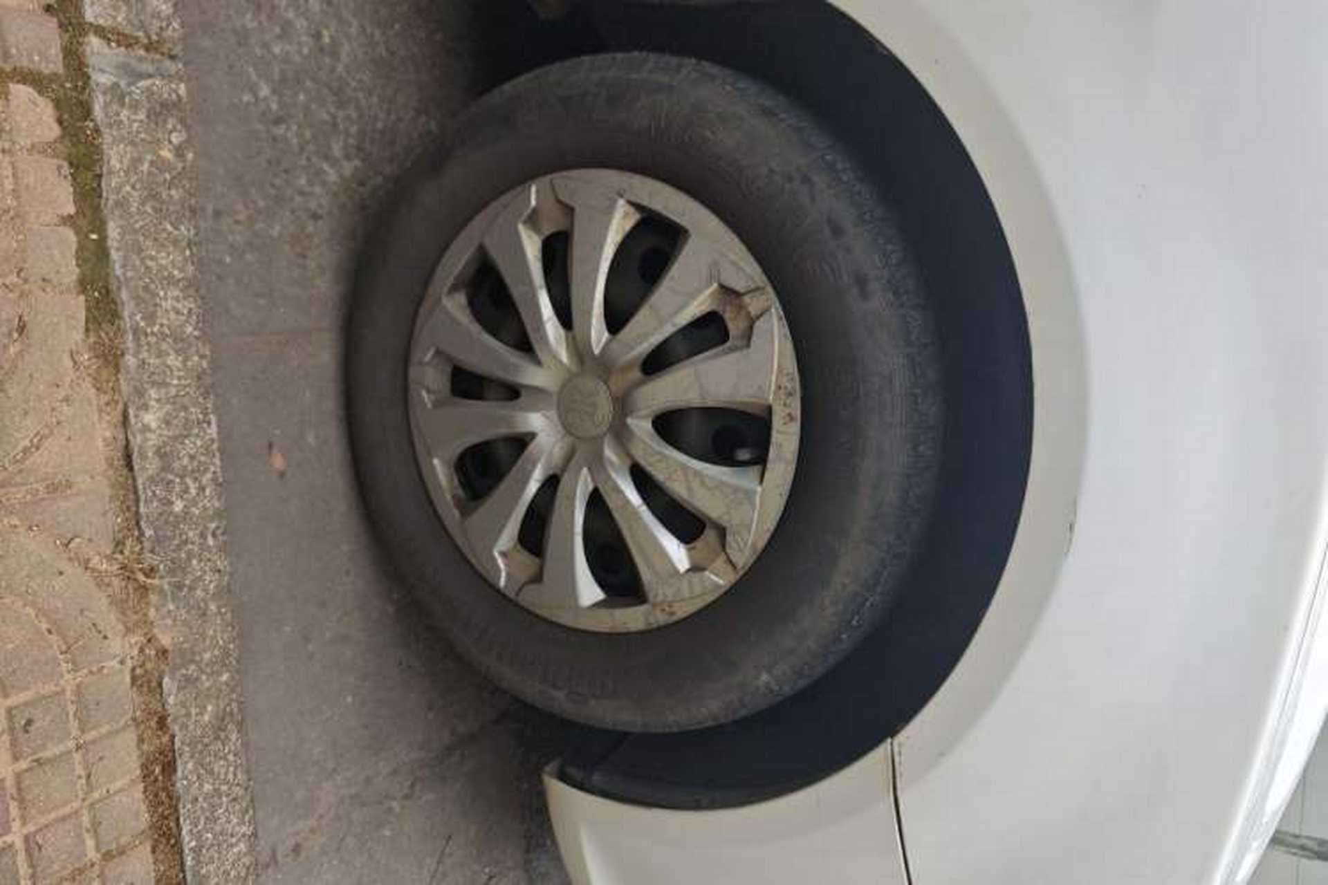 Used Roewe 350 2014 1.5L Manual Xunchi Edition Right Front Wheel Hub