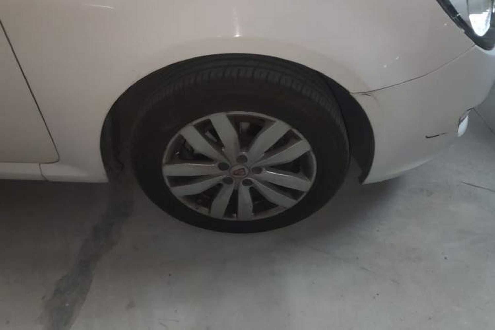 Used Roewe 350 2014 1.5L Automatic Xunda Edition Right Front Wheel Hub