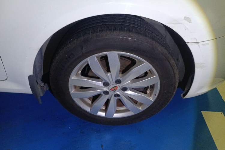 Used Roewe 350 2014 1.5L Automatic Xunyue Version Right Front Wheel Hub