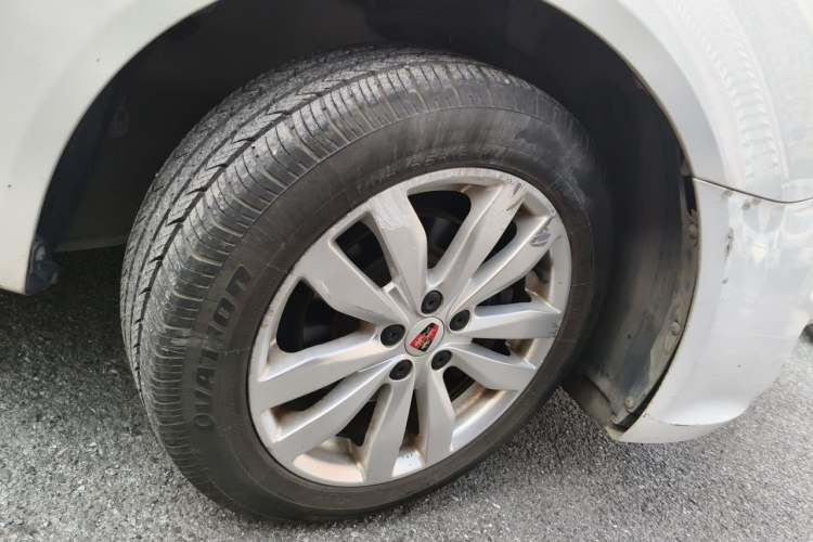 Used Roewe 350 2014 1.5L Automatic Xunyue Version Right Front Wheel Hub