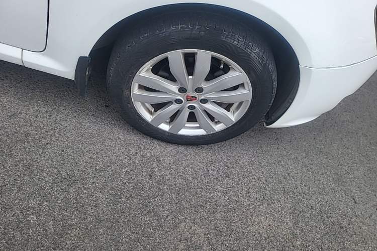 Used Roewe 350 2014 1.5L Automatic Xunyue Version Right Front Wheel Hub