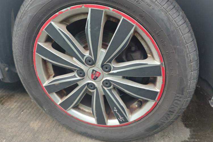 Used Roewe 350 2014 1.5L Automatic Xunyue Version Right Front Wheel Hub