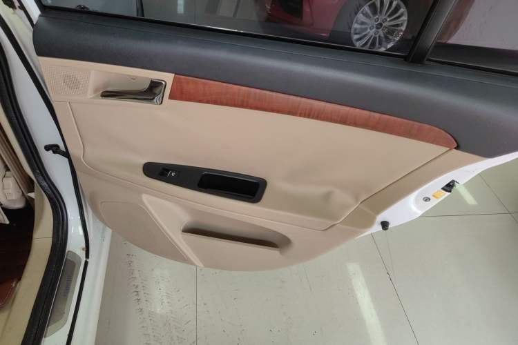 Used Roewe 350 2014 1.5L Automatic Xunyue Version Right Rear Door Interior