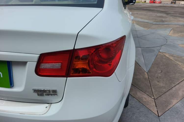 Used Roewe 350 2014 1.5L Automatic Xunyue Version Right Rear Taillight
