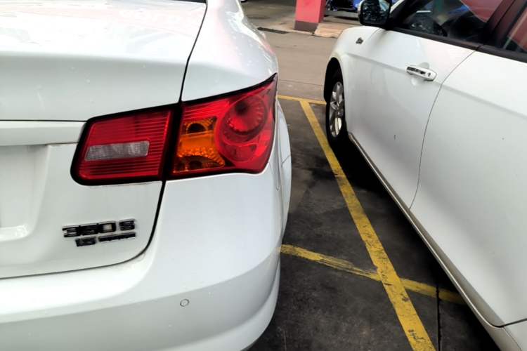 Used Roewe 350 2014 1.5L Automatic Xunyue Version Right Rear Taillight