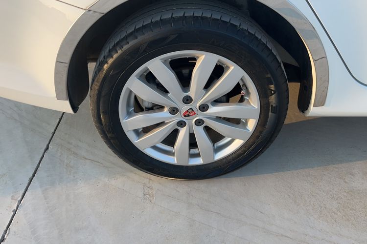 Used Roewe 350 2014 1.5L Manual Swift Edition Right Rear Wheel Hub