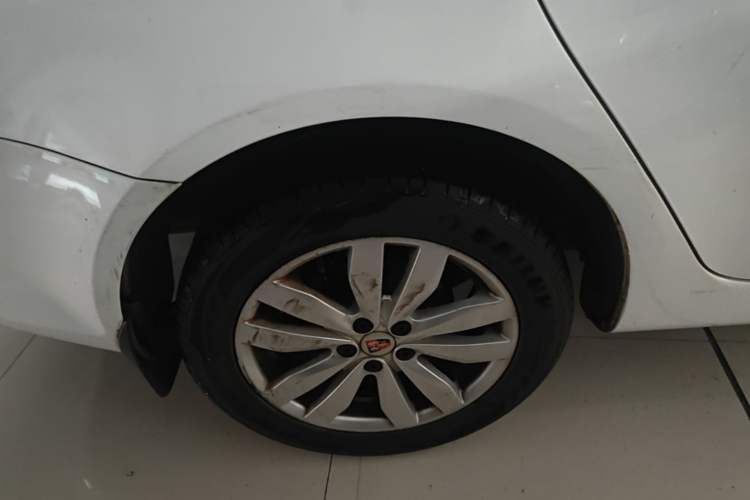 Used Roewe 350 2014 1.5L Automatic Xunyue Version Right Rear Wheel Hub
