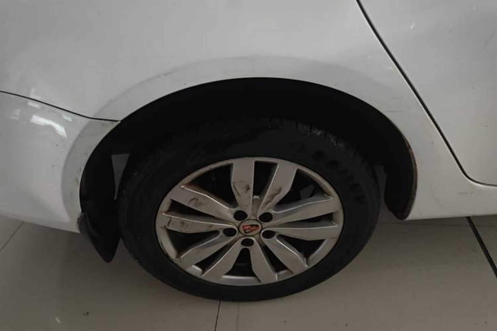Used Roewe 350 2014 1.5L Automatic Xunyue Version Right Rear Wheel Hub