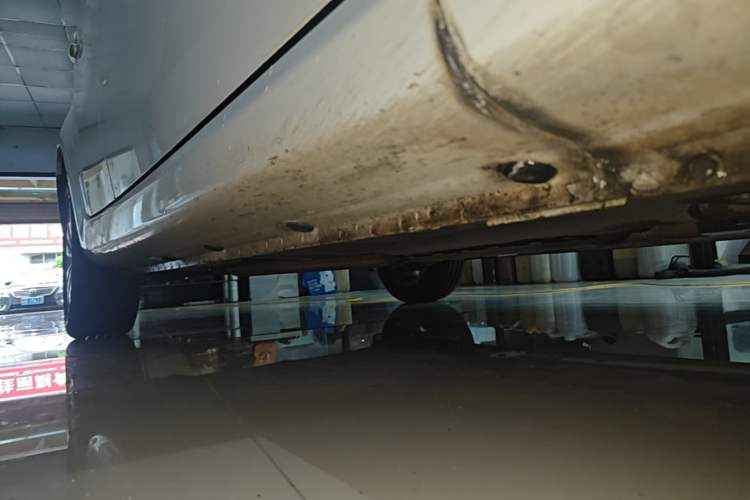 Used Roewe 350 2014 1.5L Automatic Xunyue Version Right Side Sill
