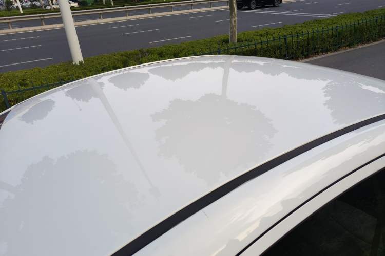 Used Roewe 350 2014 1.5L Automatic Xunda Edition Roof