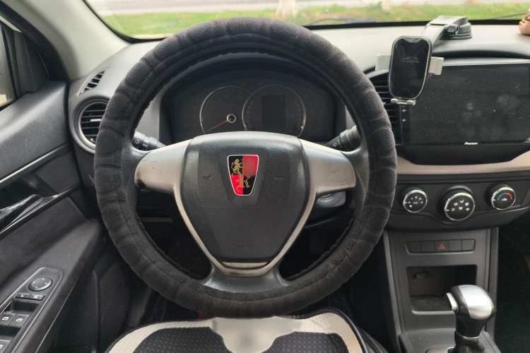 Used Roewe 350 2014 1.5L Automatic Xunda Edition Steering Wheel