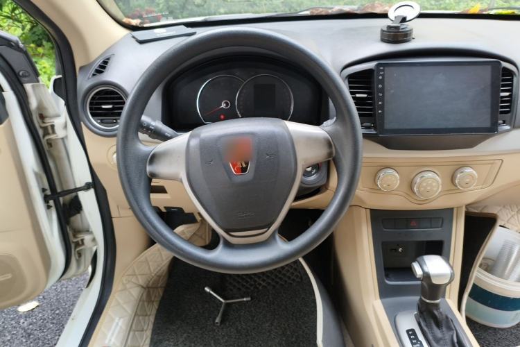 Used Roewe 350 2014 1.5L Automatic Xunda Edition Steering Wheel