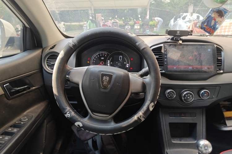 Used Roewe 350 2014 1.5L Manual Xunchi Edition Steering Wheel