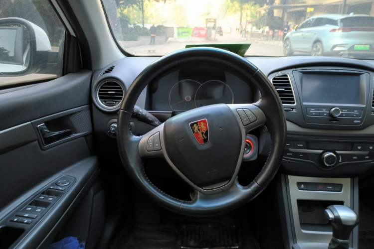 Used Roewe 350 2014 1.5T Automatic JingShang Edition Steering Wheel