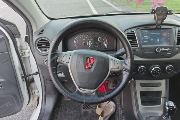Used Roewe 350 2014 1.5L Manual Swift Edition Steering Wheel