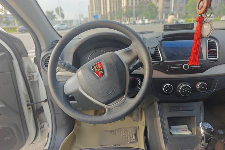 Used Roewe 350 2014 1.5L Manual Xunchi Edition Steering Wheel