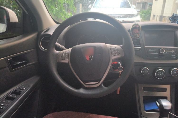 Used Roewe 350 2014 1.5L Automatic Xunyue Version Steering Wheel