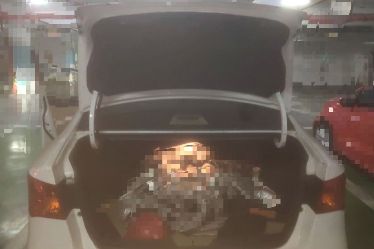 Used Roewe 350 2014 1.5L Automatic Xunyue Version Trunk