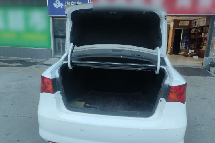 Used Roewe 350 2014 1.5L Manual Xunchi Edition Trunk