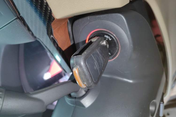Used Roewe 350 2014 1.5L Automatic Xunyue Version Vehicle Key
