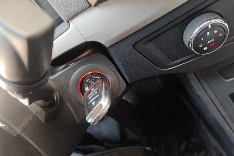 Used Roewe 350 2014 1.5L Manual Xunchi Edition Vehicle Key
