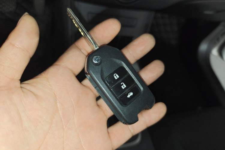 Used Roewe 350 2014 1.5L Automatic Xunda Edition Vehicle Key