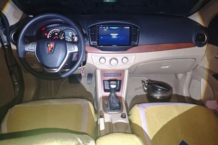 Used Roewe 350 2014 1.5L Automatic Xunyue Version Center Console