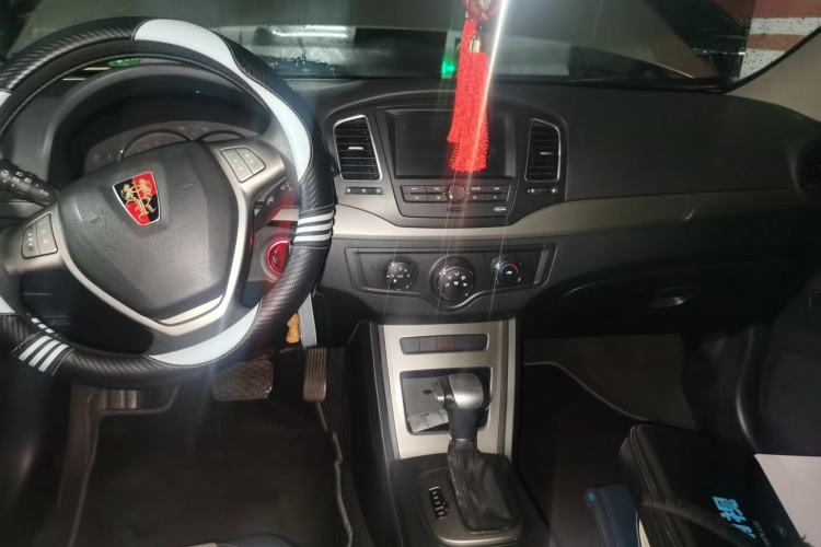 Used Roewe 350 2014 1.5L Automatic Xunyue Version Center Console