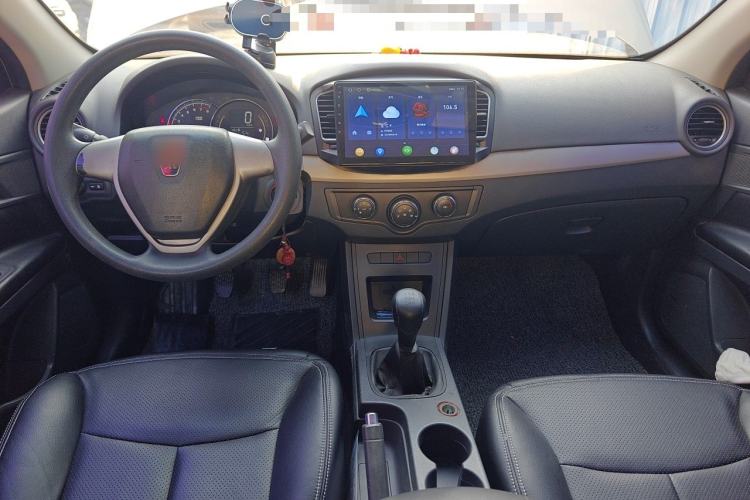 Used Roewe 350 2014 1.5L Manual Xunchi Edition Center Console