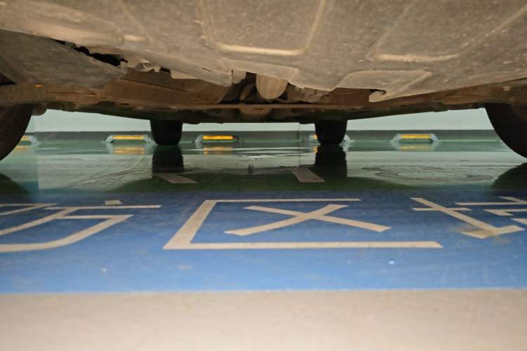 Used Roewe 350 2014 1.5L Manual Xunchi Edition Chassis Front